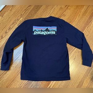 Patagonia Men’s Navy Blue Long Sleeve Tee Large